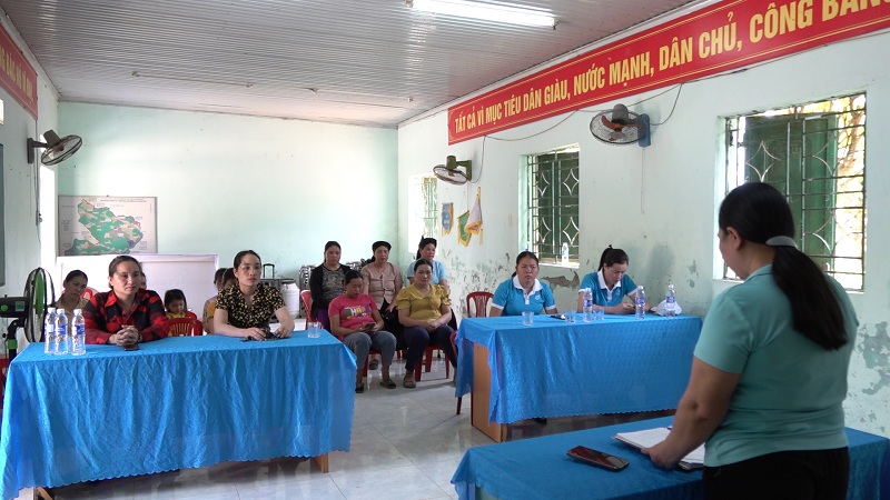 Chi hội phụ nữ thôn Nà Bưa xã Mậu duệ ứng dụng CNTT trong sinh hoạt Hội