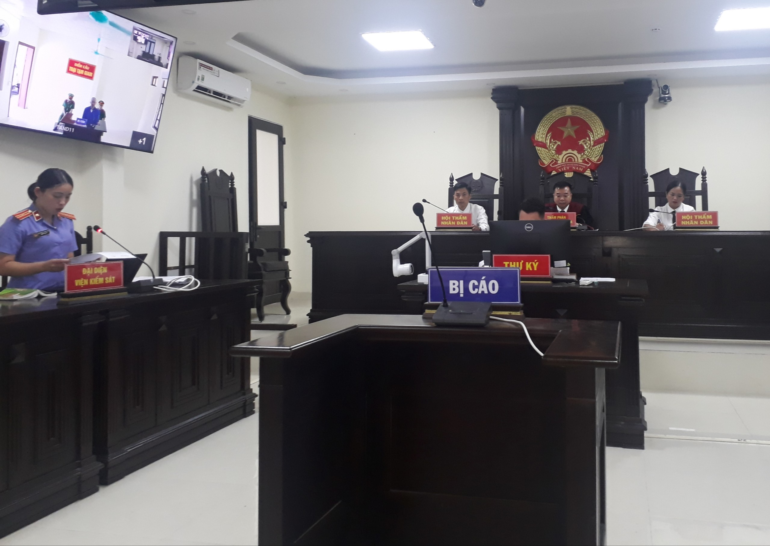 Tòa án nhân dân huyện Yên Minh xét xử trực tuyến 02 vụ án hình sự