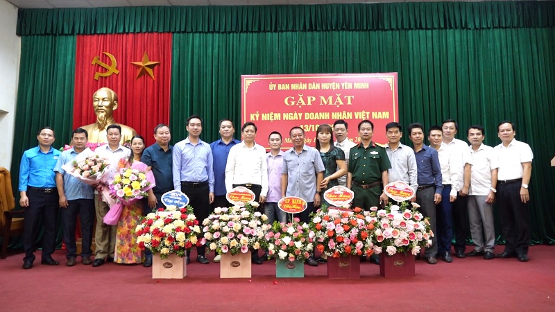Yên Minh gặp mặt kỉ niệm Ngày Doanh nhân Việt Nam