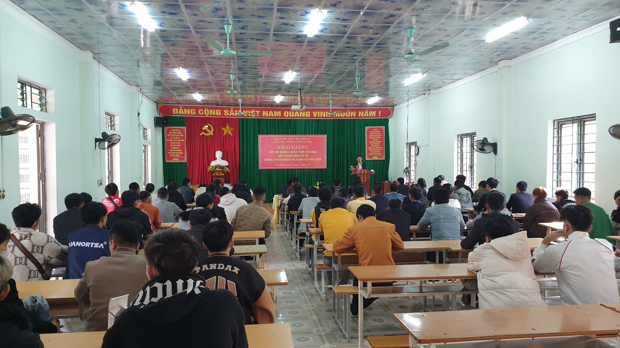 Yên Minh: Bồi dưỡng nhận thức về Đảng cho thanh niên chuẩn bị nhập ngũ năm 2024
