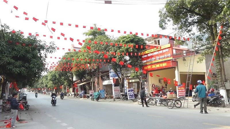 Yên Minh trang trí đường phố chào đón năm mới 2024