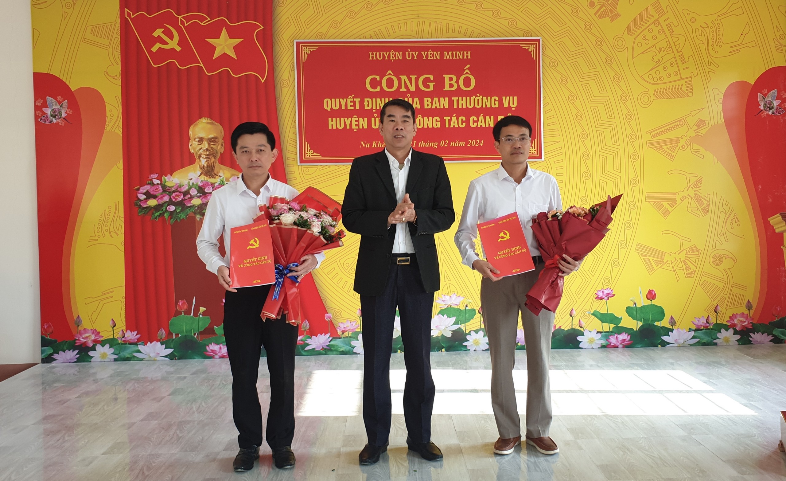 Huyện ủy Yên Minh công bố các quyết định về công tác cán bộ
