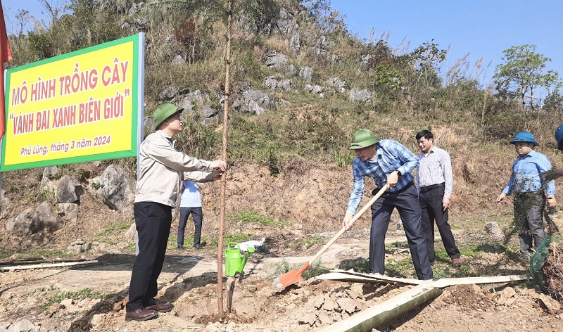 Yên Minh: Phát động trồng cây “Vành đai xanh biên giới” năm 2024