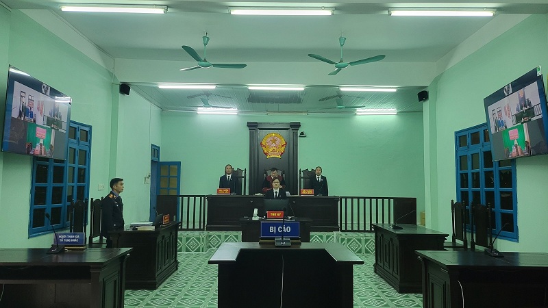TAND huyện Yên Minh tổ chức phiên tòa xét xử trực tuyến và rút kinh nghiệm