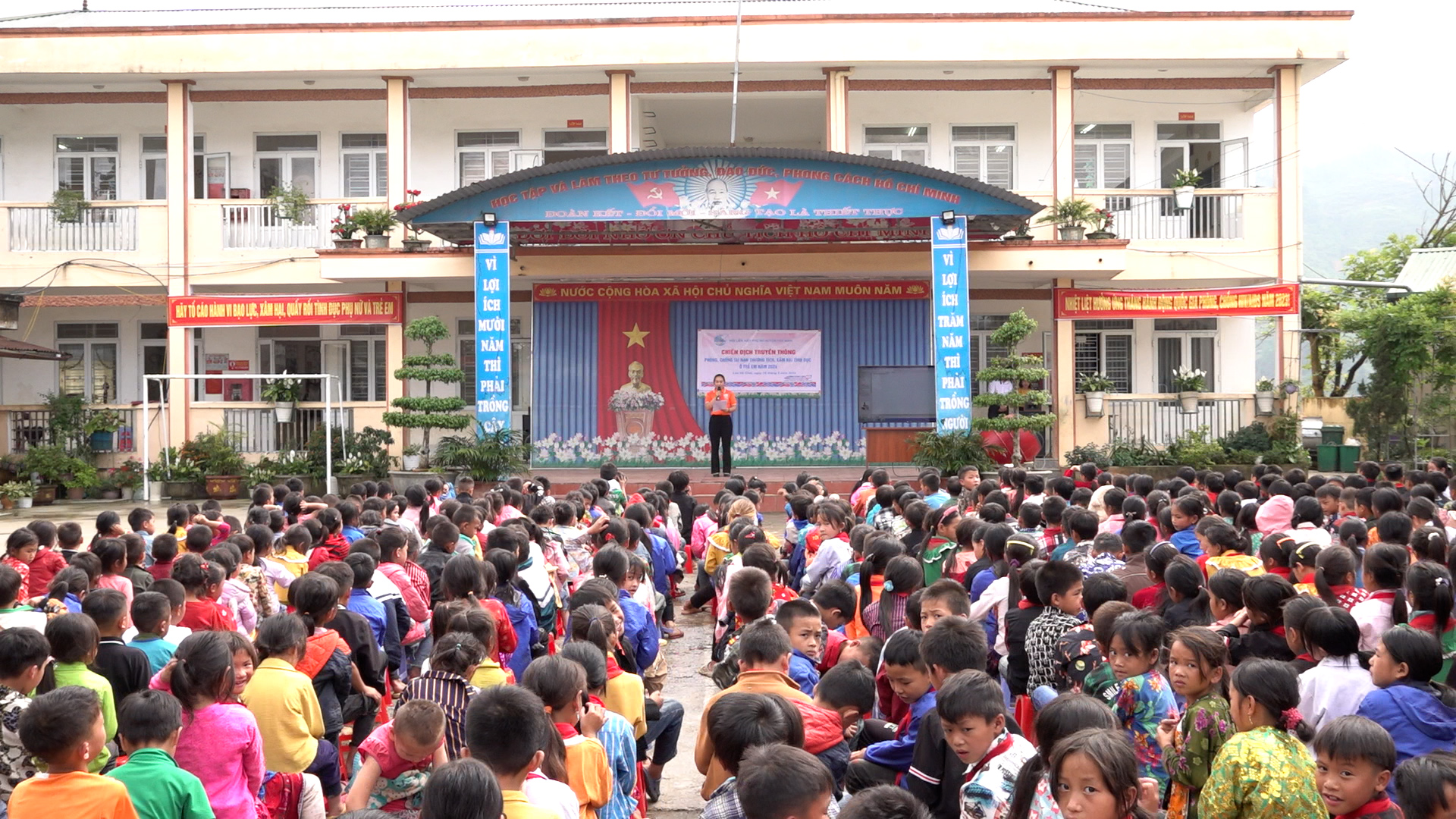 Hội LHPN huyện Yên Minh tổ chức truyền thông phòng, chống tai nạn, thương tích, xâm hại tình dục ở trẻ em