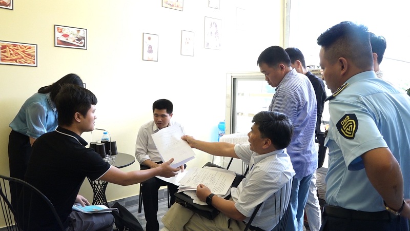 Đoàn kiểm tra liên ngành về an toàn vệ sinh thực phẩm tỉnh kiểm tra tại huyện Yên Minh