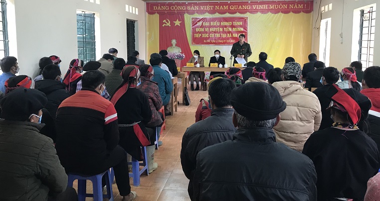 Tổ Đại biểu HĐND tỉnh, đơn vị huyện Yên Minh tiếp xúc cử tri sau kỳ họp thứ tư HĐND tỉnh tại xã Na Khê
