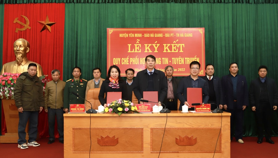 Huyện ủy Yên Minh ký kết Quy chế phối hợp tuyên truyền với Báo Hà Giang và Đài PT - TH tỉnh