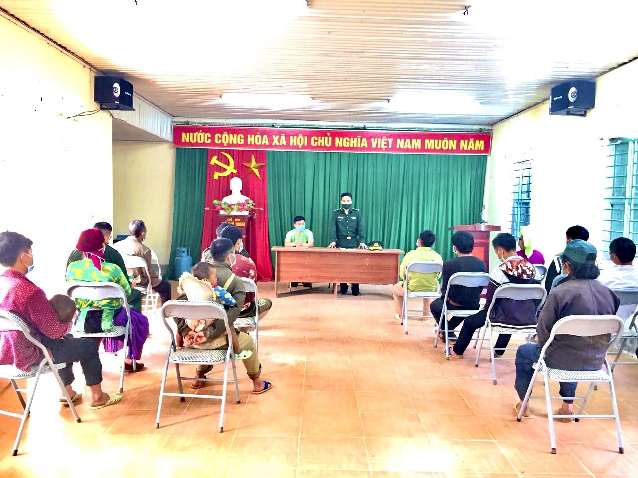 Đồn biên phòng Bạch Đích Tuyên truyền, phổ biến Luật Biên phòng Việt Nam cho cán bộ và nhân dân khu vực biên giới
