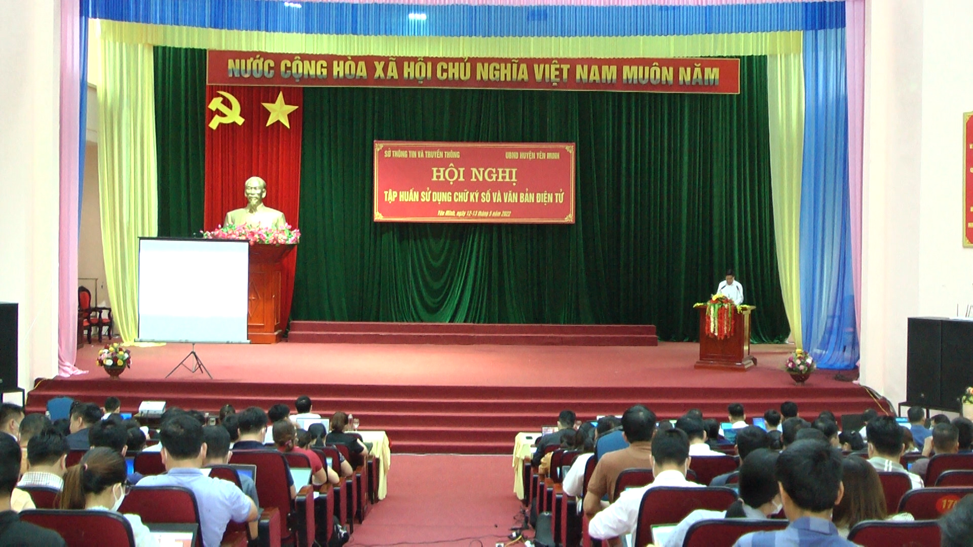 Yên Minh: Hội nghị tập huấn sử dụng chữ kỹ số và văn bản điện tử