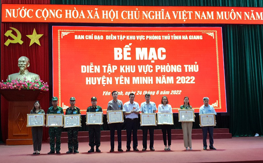 Yên Minh tổ chức thành công cuộc diễn tập khu vực phòng thủ huyện năm 2022