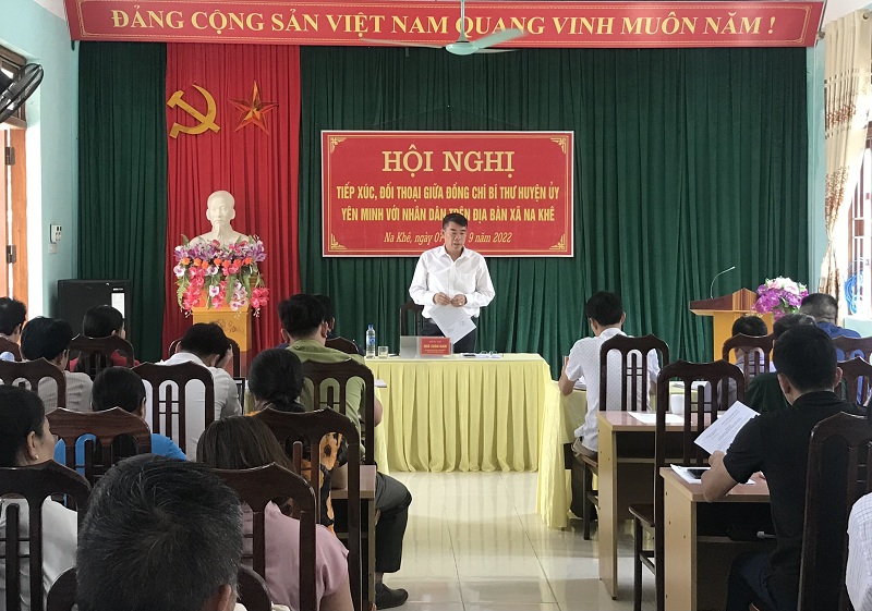Hội nghị tiếp xúc, đối thoại giữa đồng chí Bí thư Huyện ủy Yên Minh với nhân dân xã Na Khê
