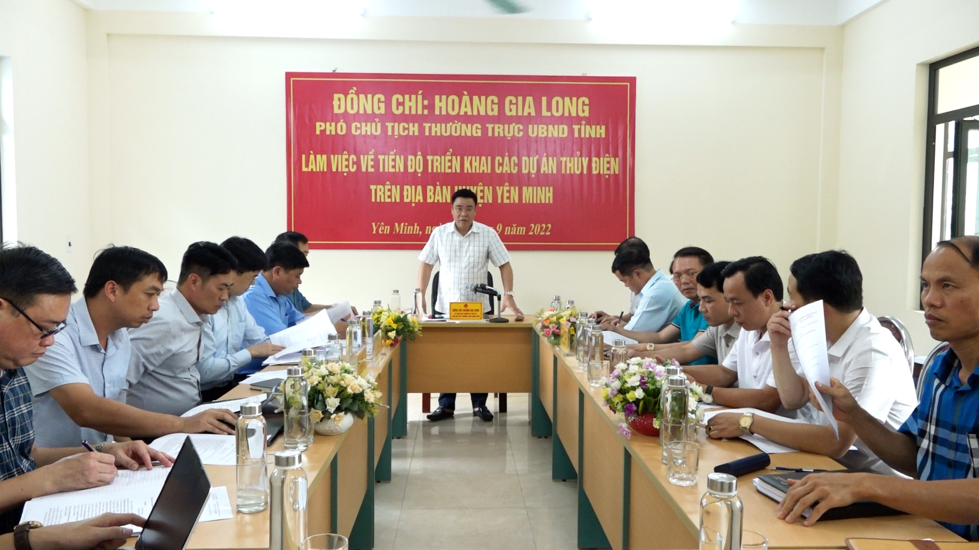 Phó chủ tịch TTr UBND tỉnh làm việc tại huyện Yên Minh