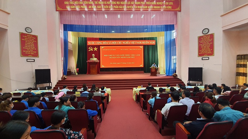 Hội chợ tư vấn giới thiệu việc làm huyện Yên Minh năm 2022