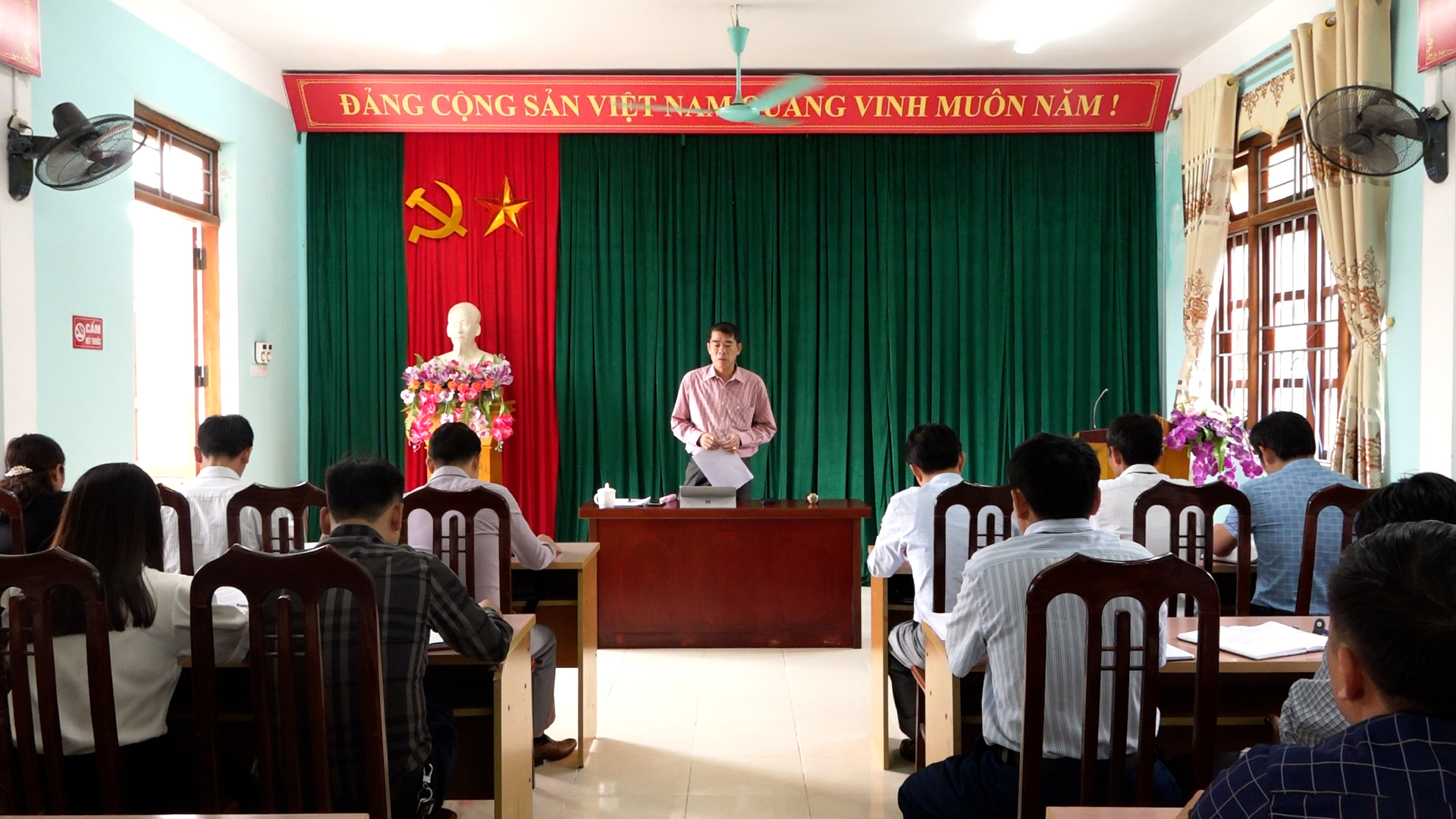 Đoàn giám sát HĐND huyện Yên Minh làm việc tại xã Na Khê