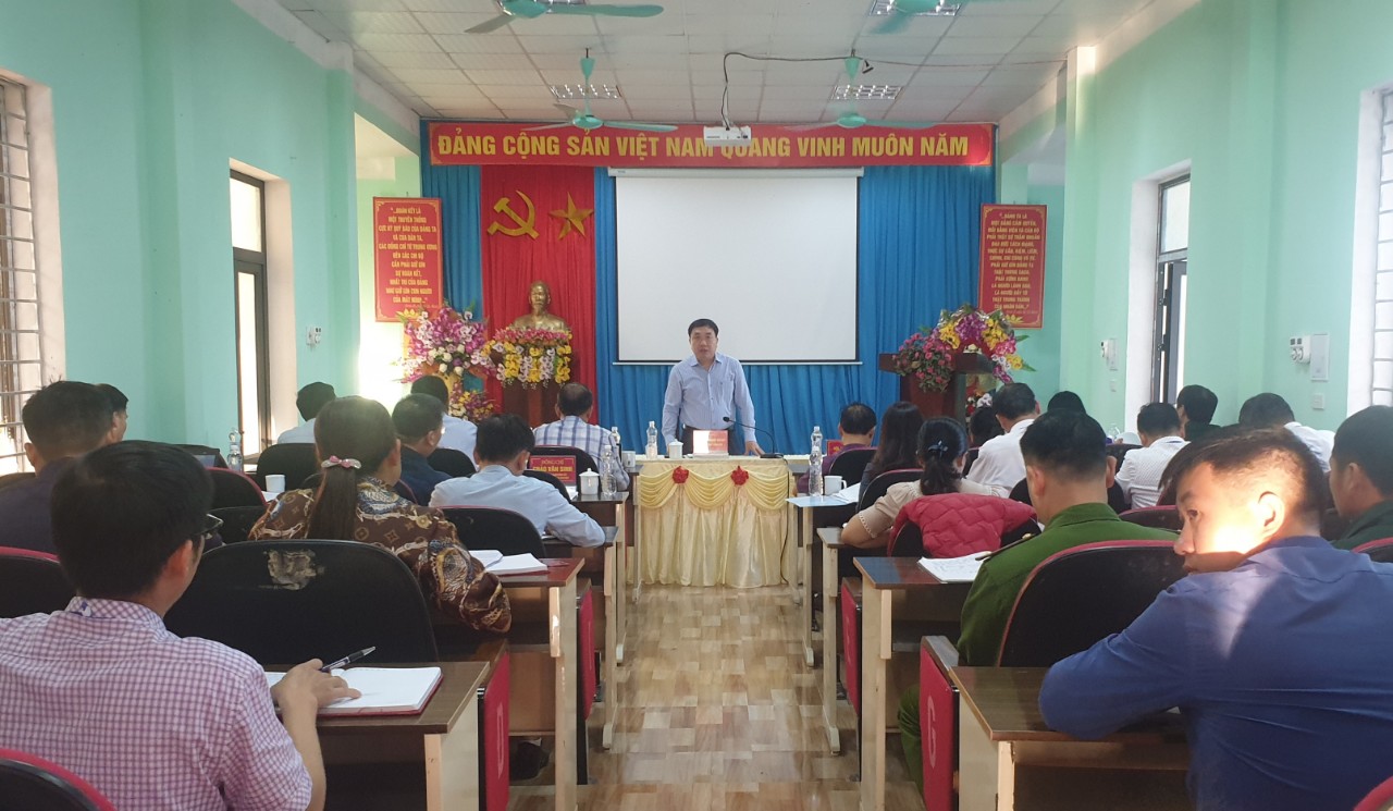 Phó Bí thư Tỉnh ủy Nguyễn Mạnh Dũng làm việc tại xã Đông Minh