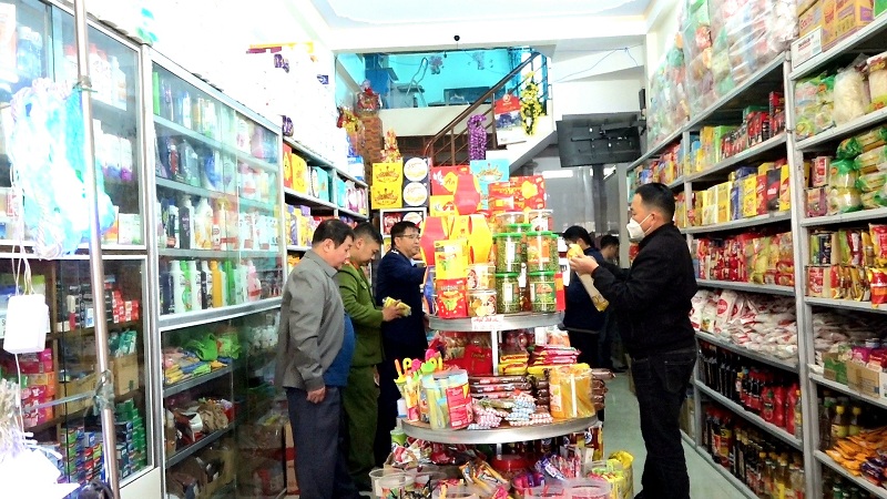 Yên Minh: Kiểm tra an toàn thực phẩm dịp Tết Nguyên đán Quý Mão 2023