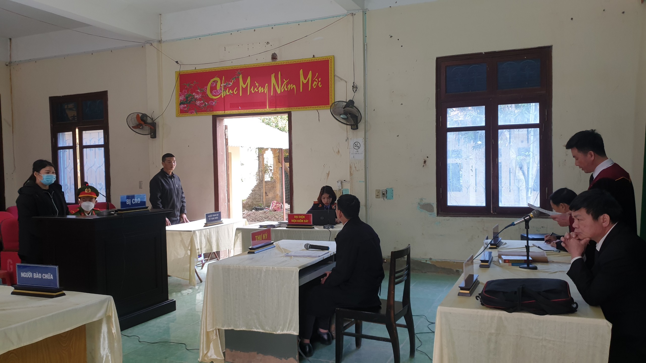 TAND huyện Yên Minh tổ chức xét xử lưu động các vụ án hình sự về tội tàng trữ và mua bán trái phép chất ma túy