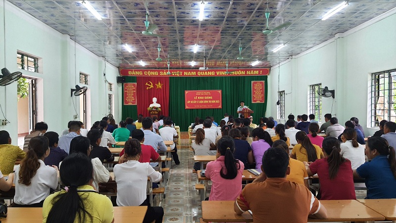 Yên Minh: Khai giảng lớp sơ cấp lý luận chính trị năm 2023